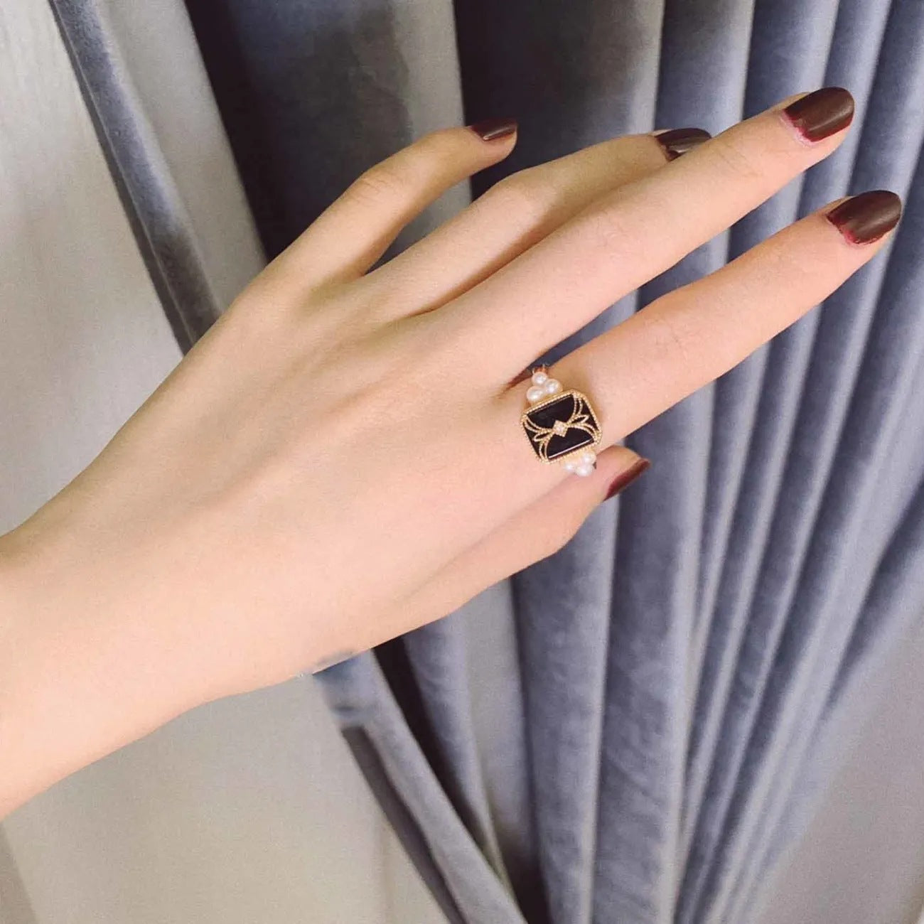 Retro Style Seal Ring